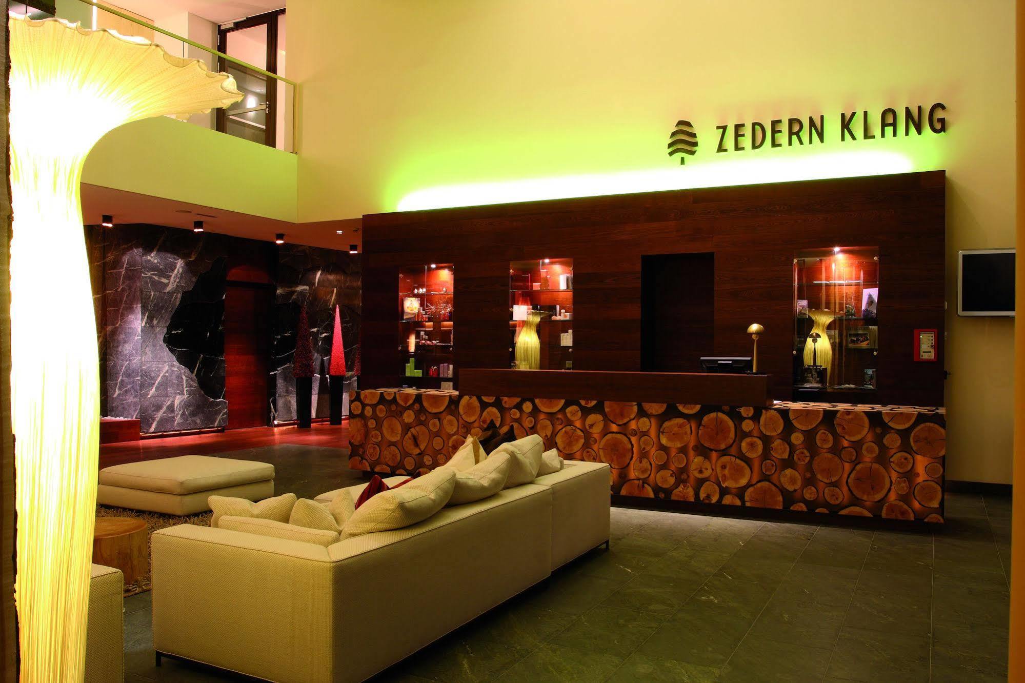 Spa Hotel Zedern Klang Hopfgarten in Defereggen Luaran gambar