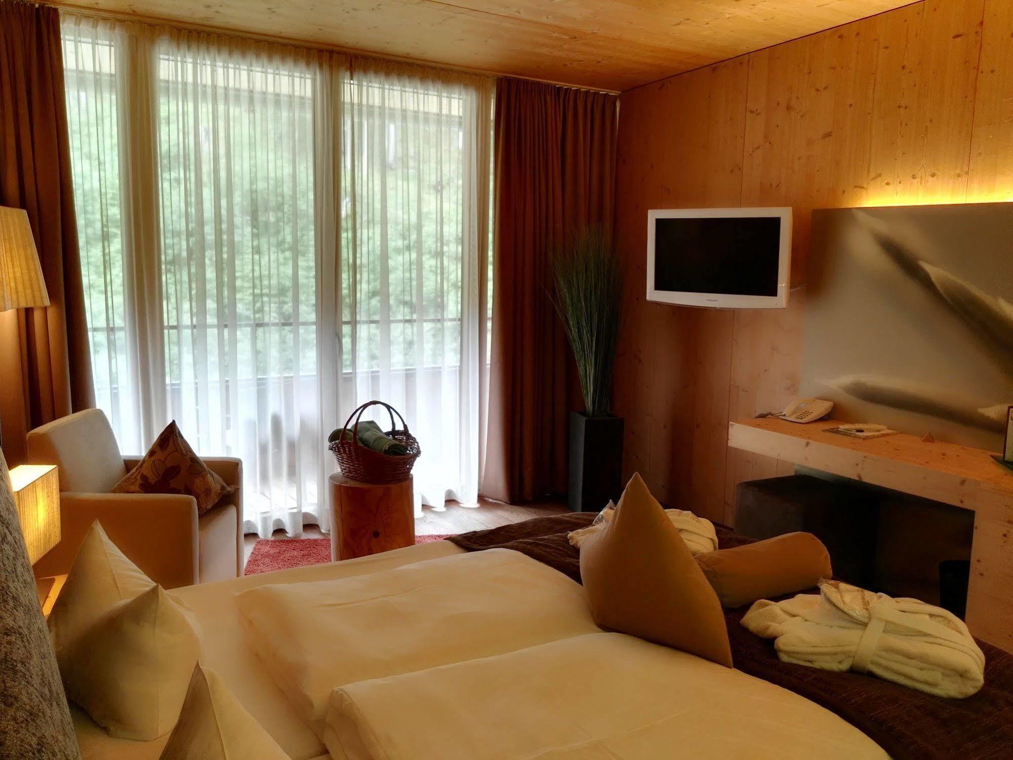 Spa Hotel Zedern Klang Hopfgarten in Defereggen Luaran gambar
